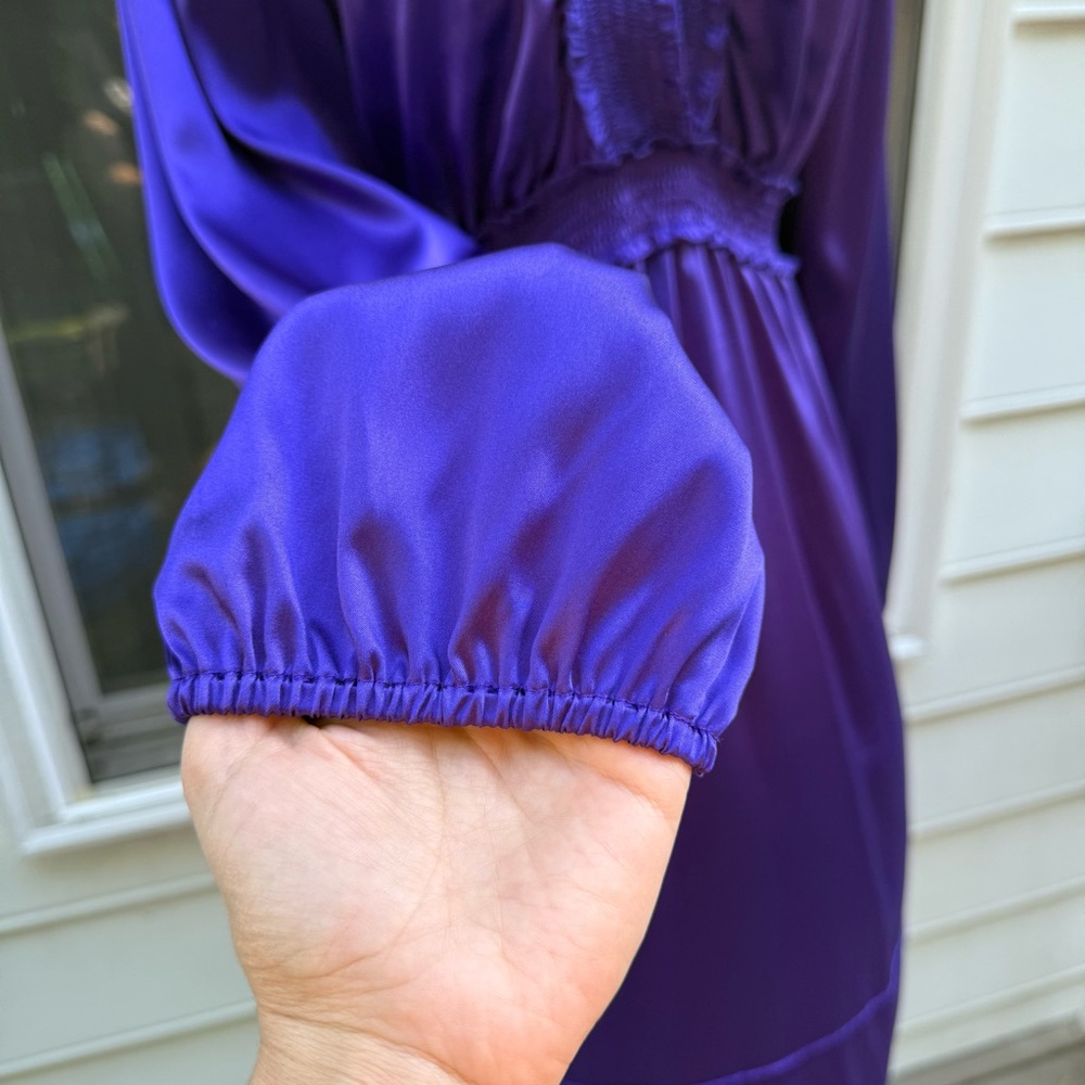 BCBGMaxAzria Persian blue silk V neck along sleeve dress size M - Picture 4 of 13